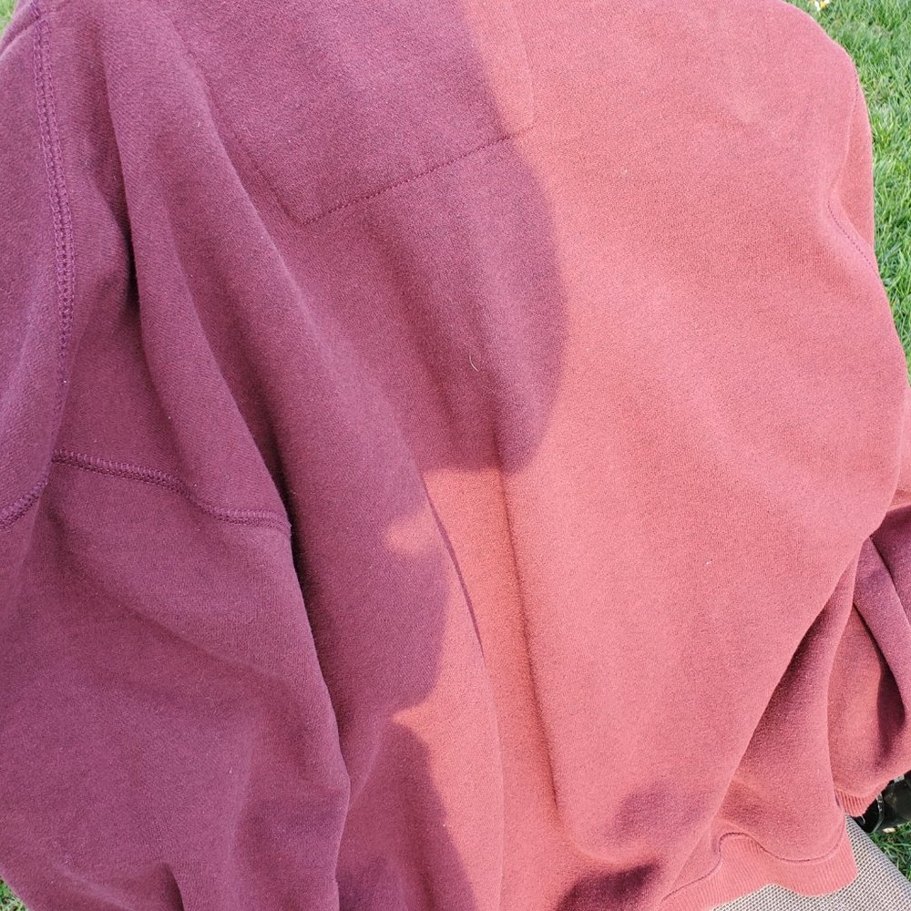 Pullover - Picture 2 of 2